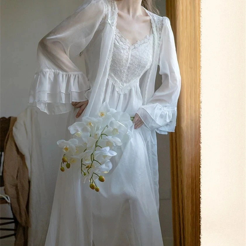 Robe and nightdress